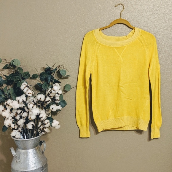 gap yellow sweater